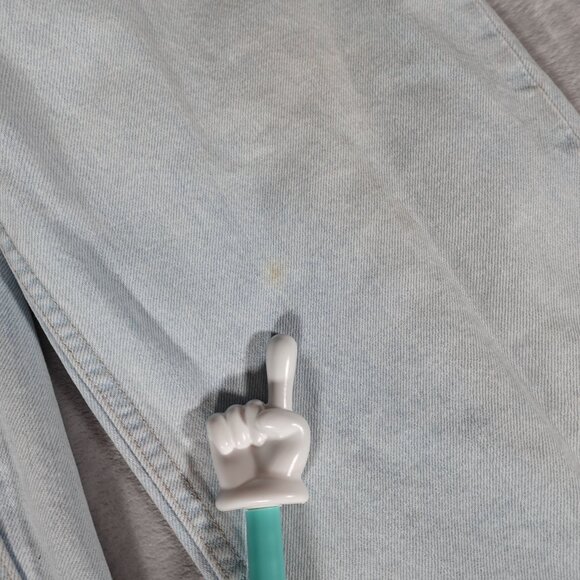 Vintage Levis 550 Relaxed Tapered Leg Jeans Mens 36x36 (Fits 34x35) Flaws READ! - Picture 4 of 16